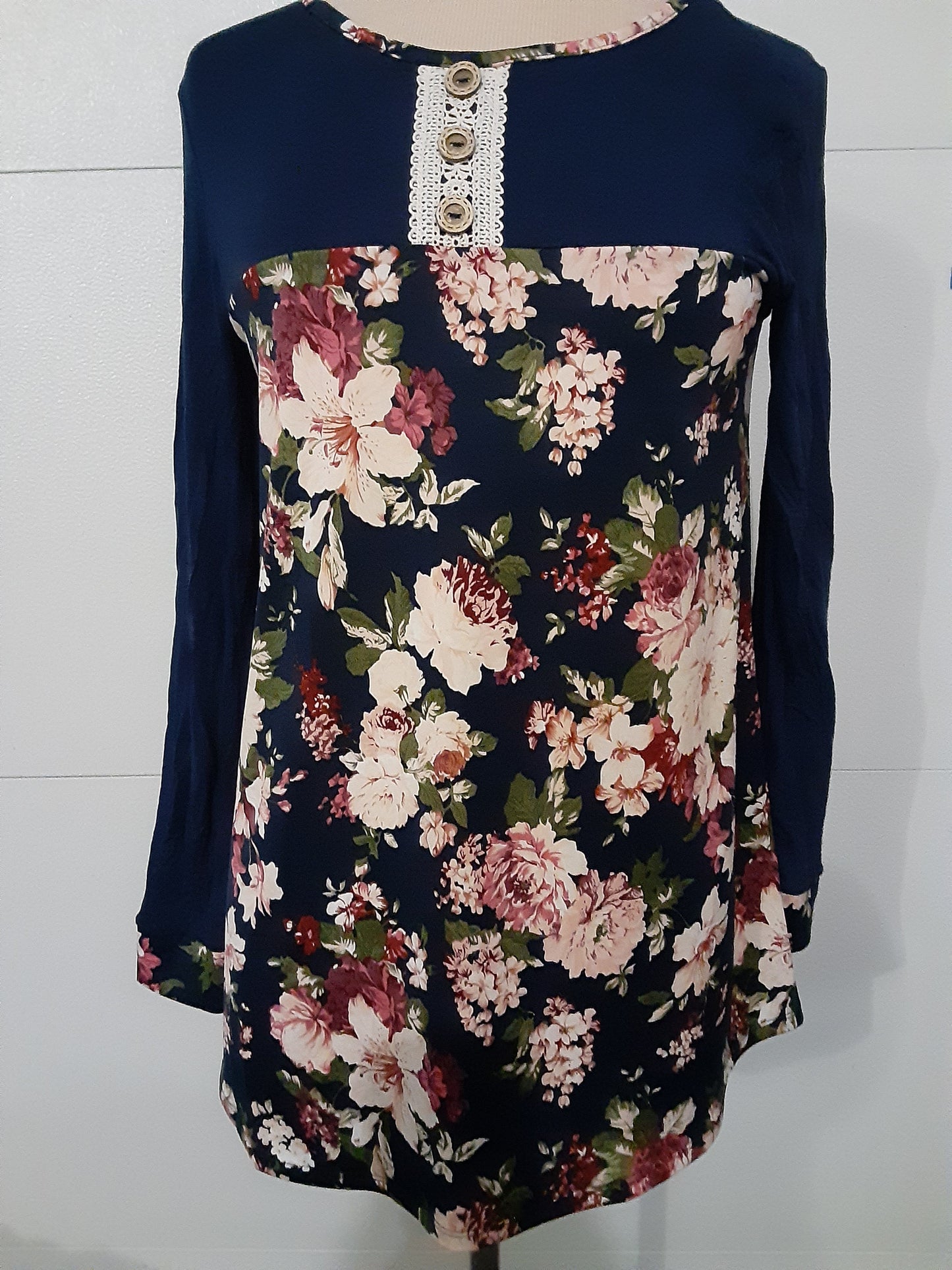 Long Sleeve Top Navy Pink Floral Small-2024 CLOSEOUT